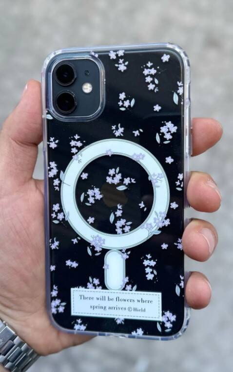 iPhone 11 Kılıf Mor Çiçek Desenli MagSafe Şeffaf Kılıf - 1