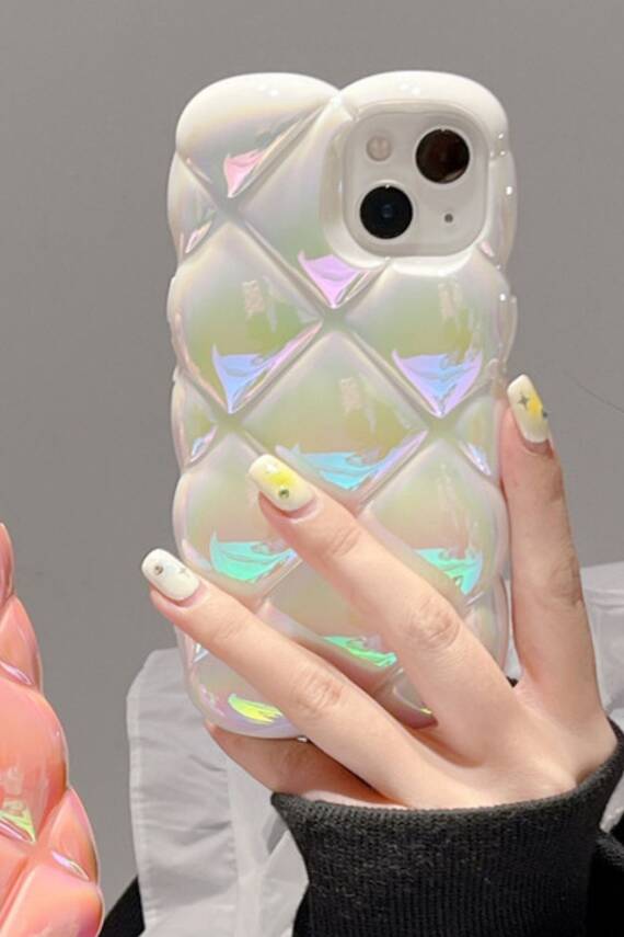 İphone 13/14 Uyumlu Kılıf Beyaz Baklava Desenli Hologramlı Dayanıklı Yumuşak Silikon Kapak - 1
